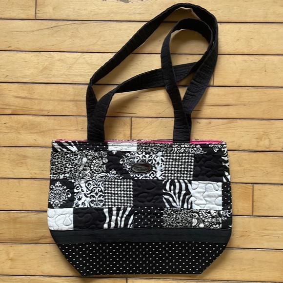 Donna sharp and Vera Bradley bags - Picture 2 of 11